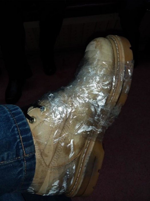 Когда закончилась синяя изолента: пост о скотче