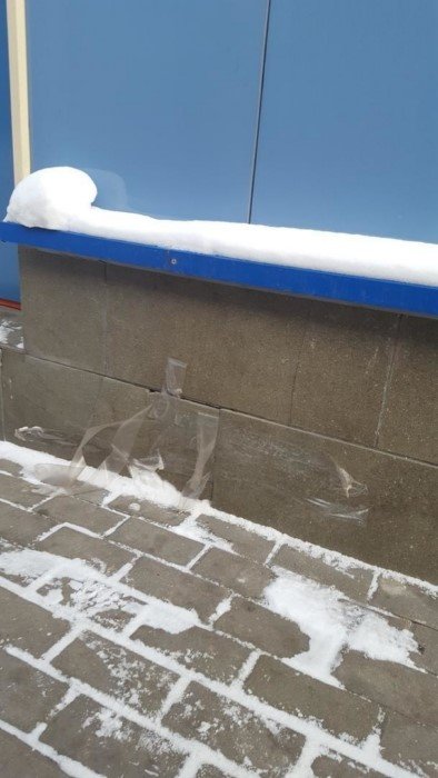 Когда закончилась синяя изолента: пост о скотче