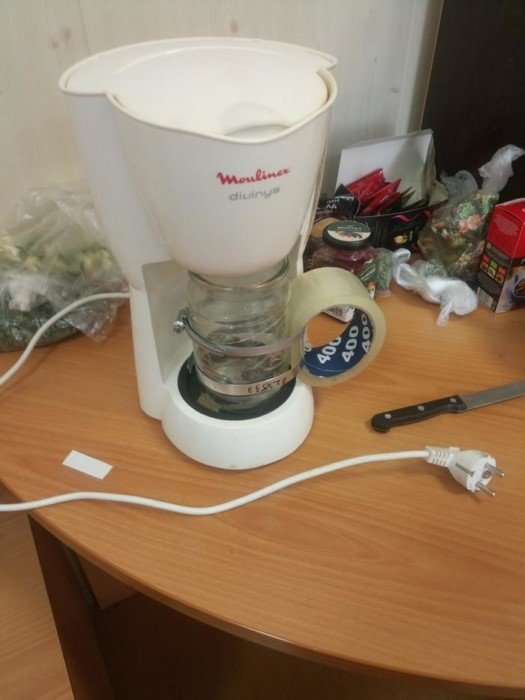 Когда закончилась синяя изолента: пост о скотче