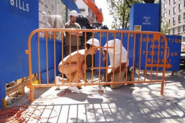 Немного слегка пошлых картинок с надписями и без