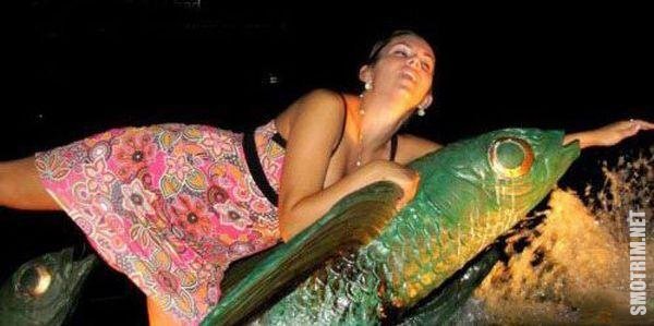 Немного слегка пошлых картинок с надписями и без