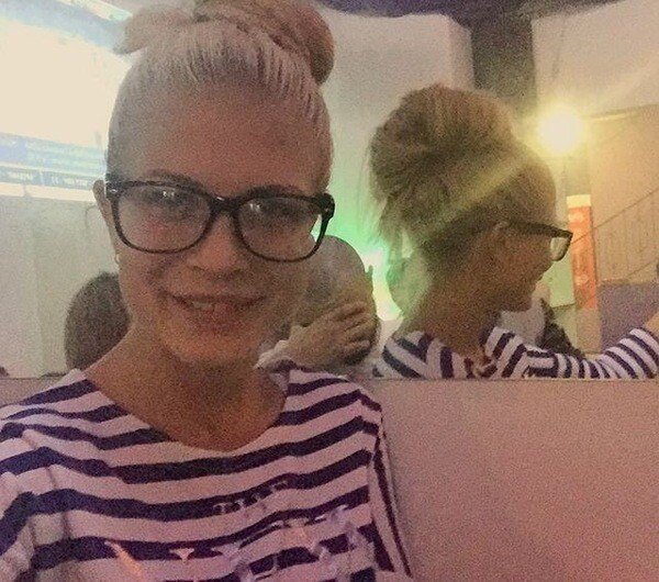 Этих отражений не должно было быть. Всему виной случайность