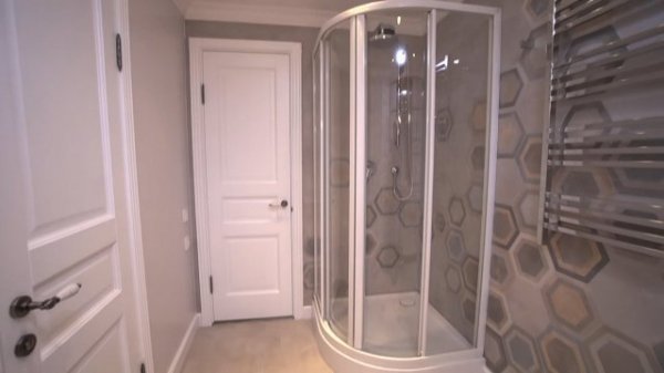 Посмотрите, как живет ведущий шоу &quot;Городок&quot; Юрий Стоянов