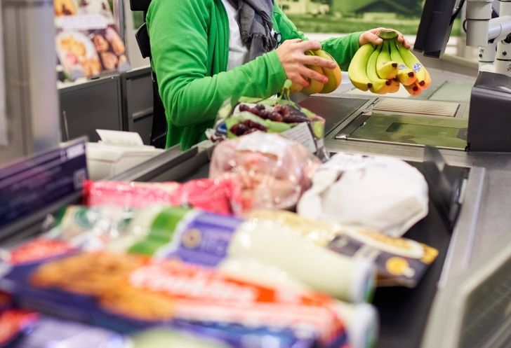 16 обычных действий покупателей, которые неистово раздражают продавцов. А мы об этом даже не подозреваем