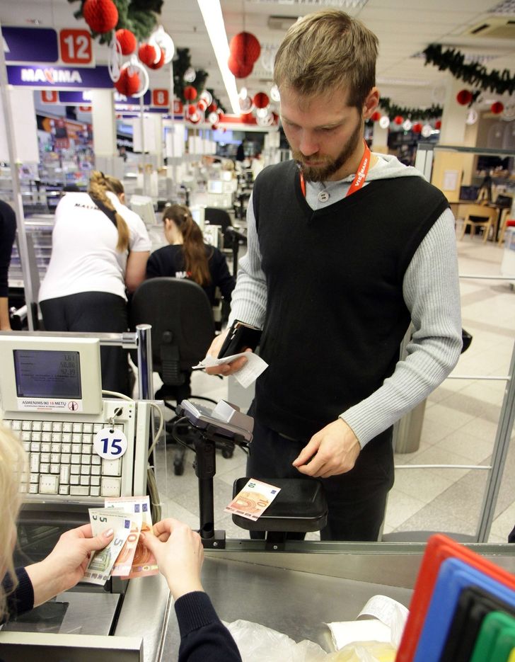 16 обычных действий покупателей, которые неистово раздражают продавцов. А мы об этом даже не подозреваем