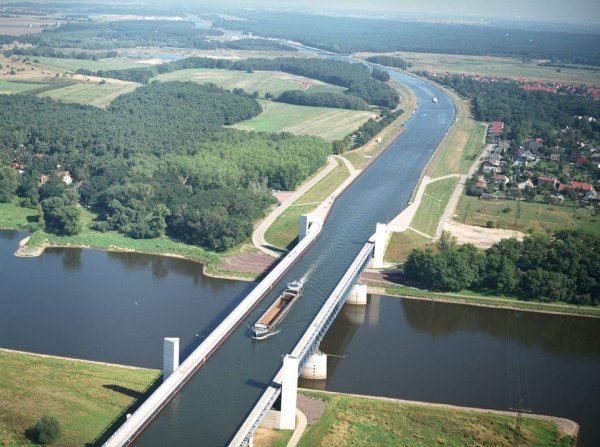 Магдебургский водный мост, Германия
