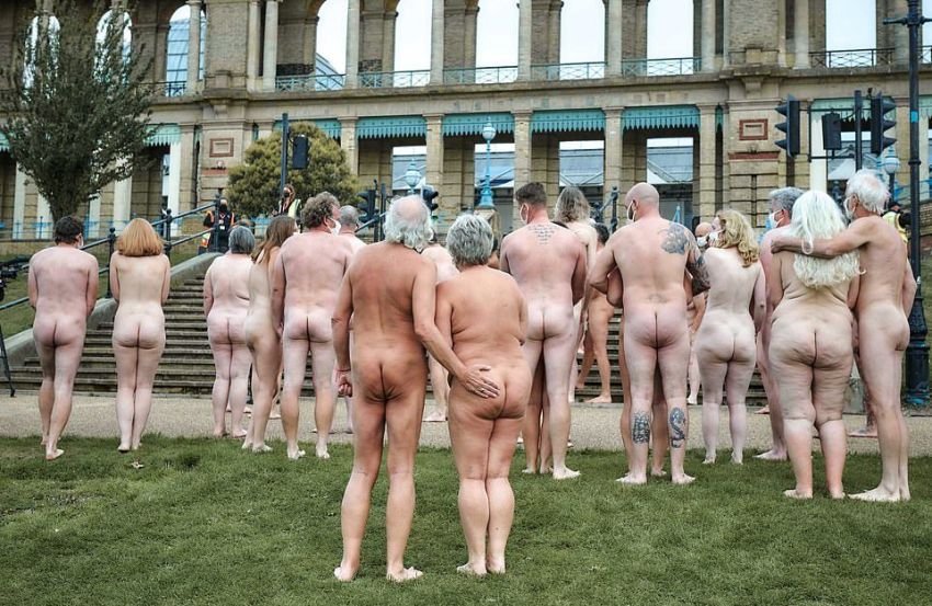 голые в лондоне