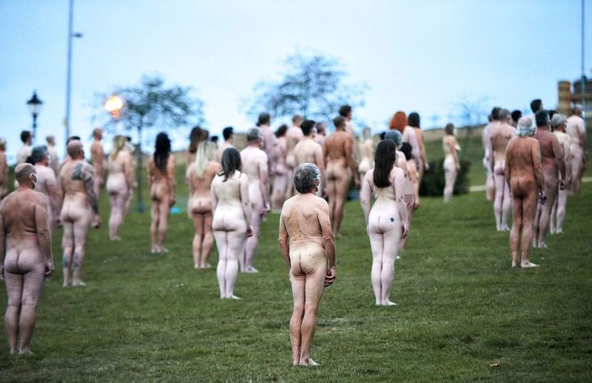 голые в лондоне