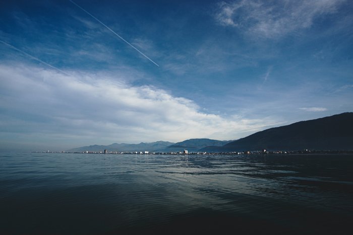 Почему Каспийское море называют озером и чем оно является на самом деле Почему Каспийское море называют озером и чем оно является на самом деле