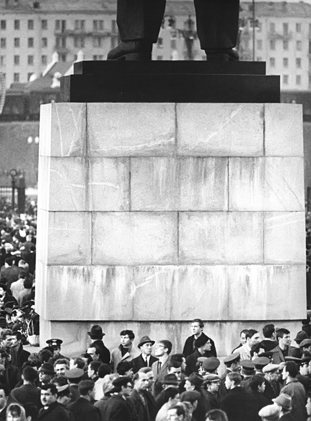 1972. Ботиночки Ильича