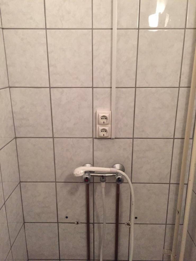 Розетка в душе