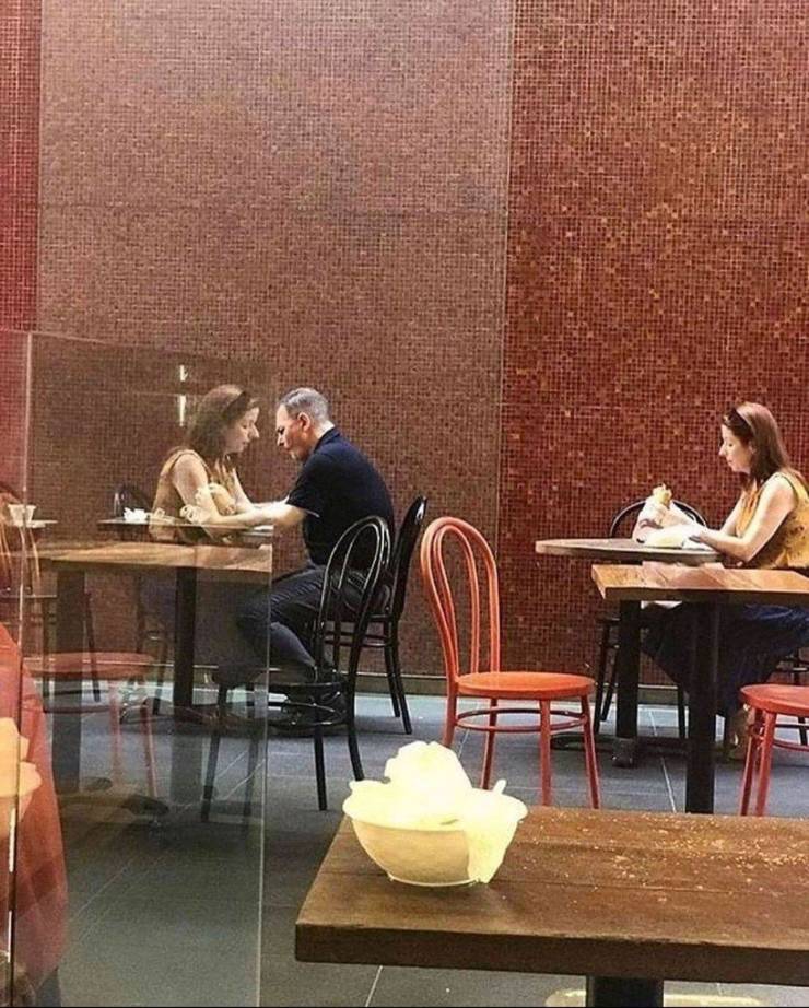 Отражение в стекле