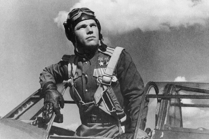 Легендарный Кожедуб. /Фото: plamya-truda.ru Легендарный Кожедуб. /Фото: plamya-truda.ru