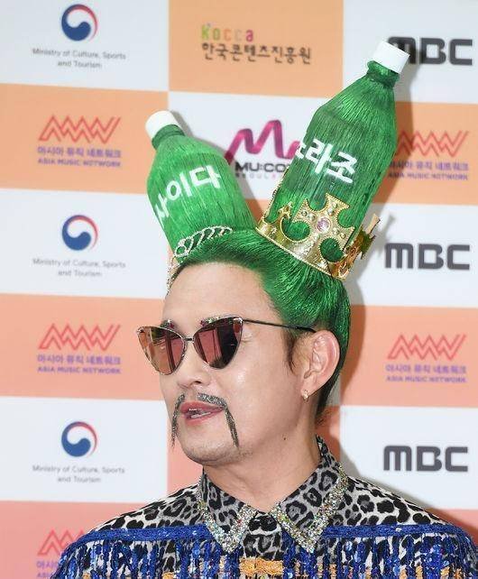 Странная прическа