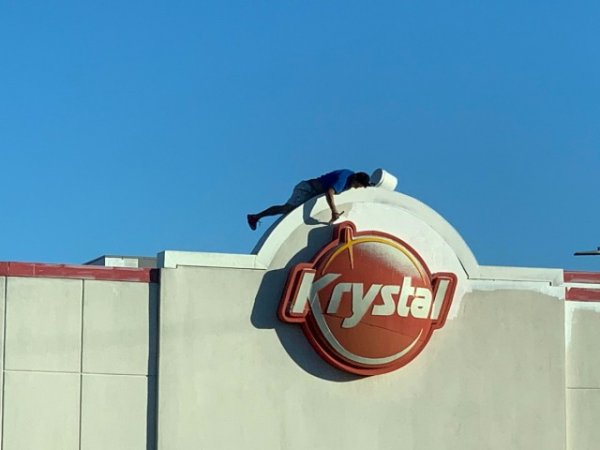 Люди, которые мало что знают о технике безопасности