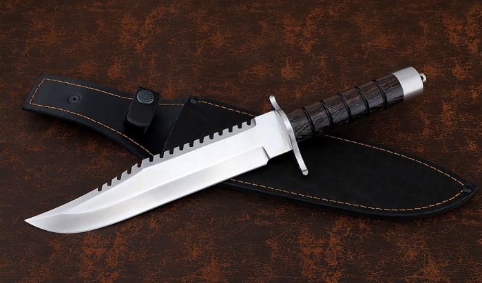 Современная реплика ножа Джона Рэмбо. /Фото: knife-vorsma.ru Современная реплика ножа Джона Рэмбо. /Фото: knife-vorsma.ru