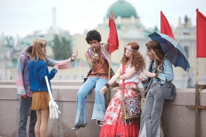 Кадр из фильма *Дом солнца*. Кадр из фильма *Дом солнца*.