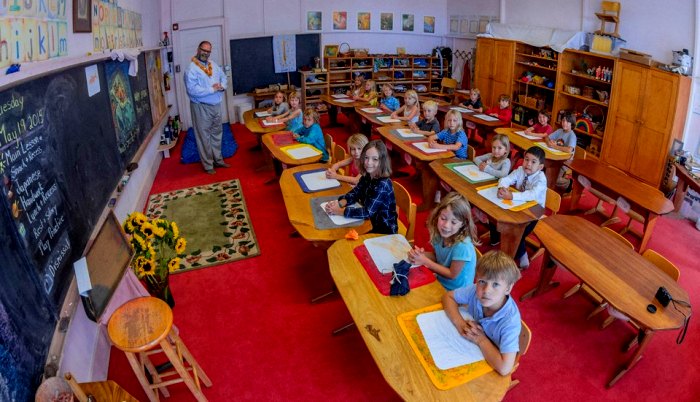 Школа, которую отличают консервативные методы. /Фото: open-education.net