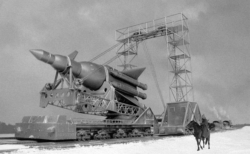 Первые на Луне (2005) Первые на Луне (2005)