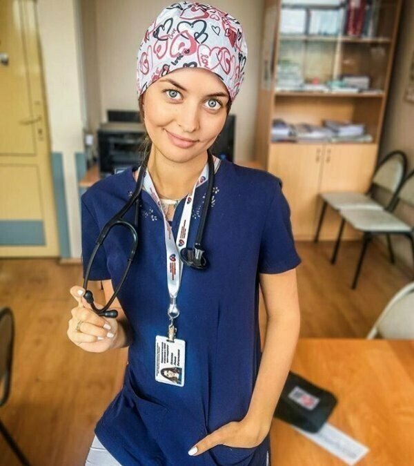 Медработницы