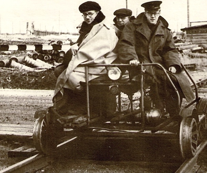 Мотодрезины можно перенести на другую колею, а автомотрисы - нет. /Фото: etoretro.ru
