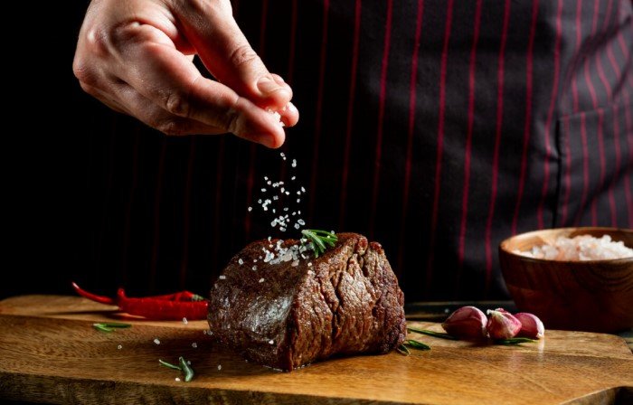 Что произойдет с организмом, если перестать есть соль? Что произойдет с организмом, если перестать есть соль?