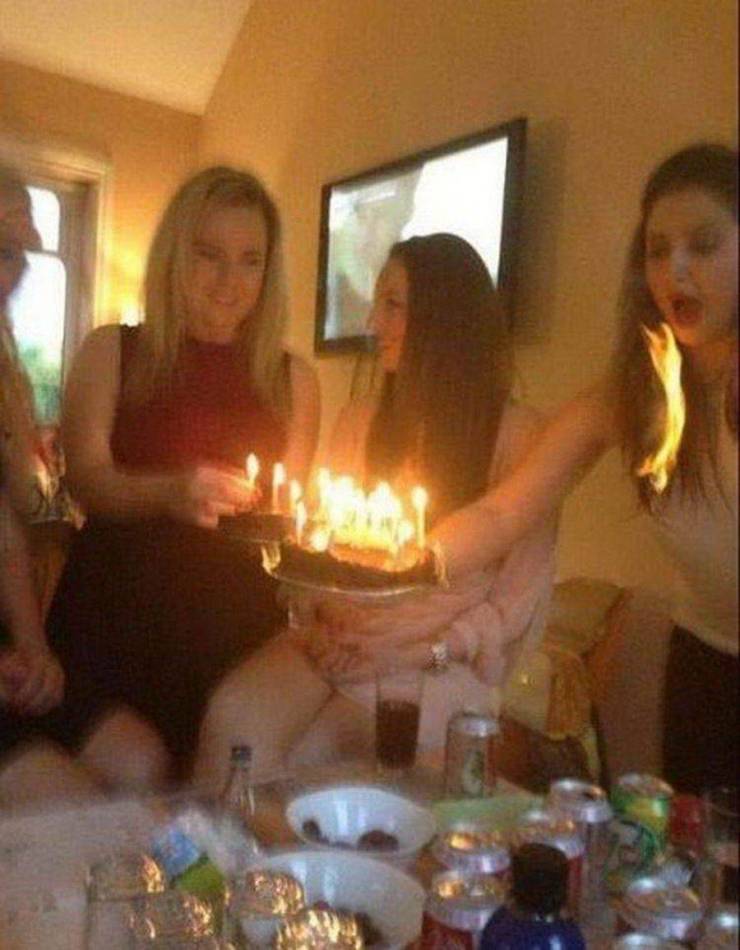 Смешные картинки 24 мая 2021 года