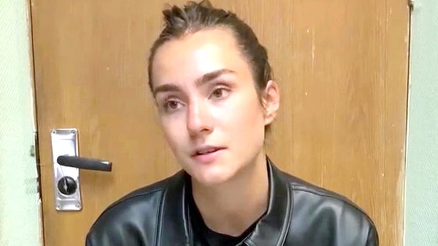 Софья Сапега во время допроса в СИЗО