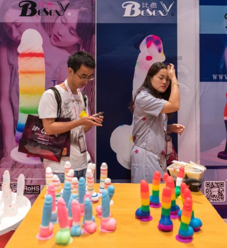 Зависть, осуждение или тайное желание