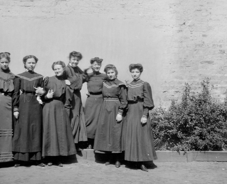 Фото №3 - Краткая история школьной формы в СССР