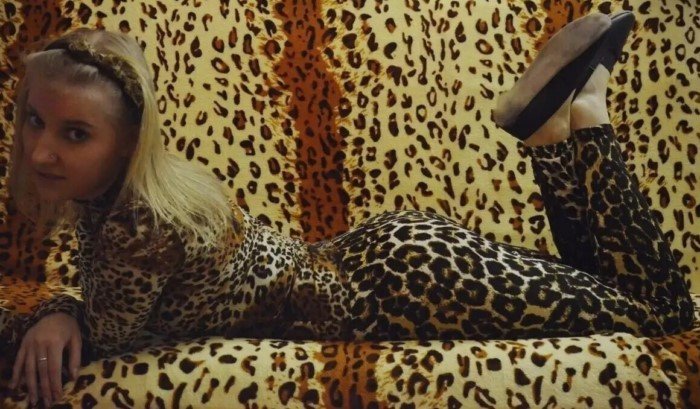 Они хотели бы жить на Манхеттене: натуральные селянки, ожидающие своих принцев Они хотели бы жить на Манхеттене: натуральные селянки, ожидающие своих принцев