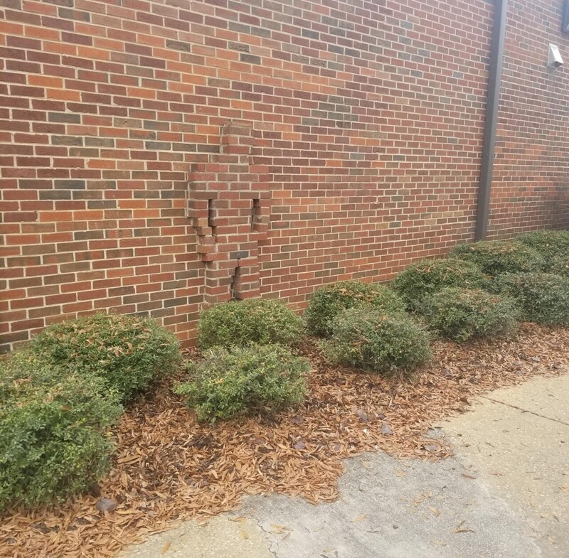 Наша реальность точно сломана полностью и этот пост тому полное подтверждение