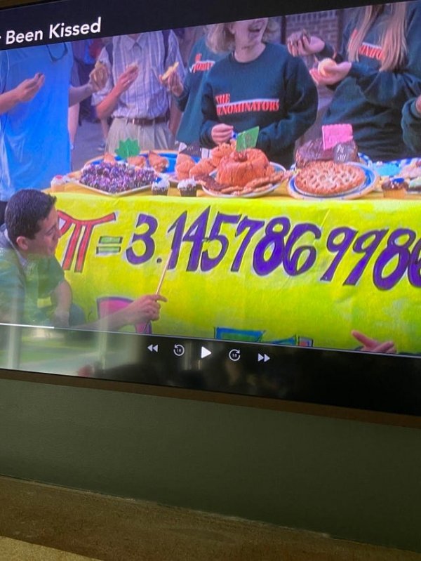 Заметные киноляпы из известных фильмов, которые мало кто заметил