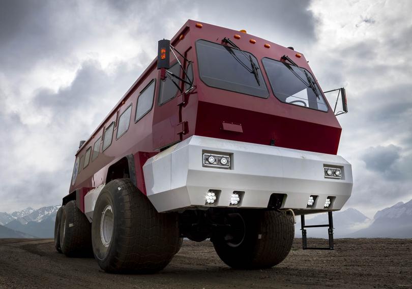 Суровый канадский автобус "Ivan"