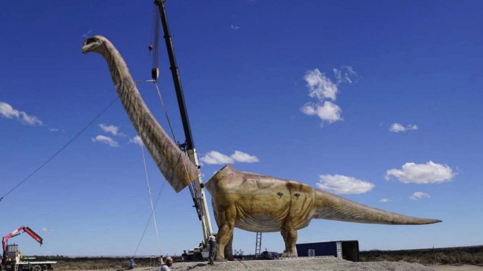 Самый большой динозавр. Почему ученые не могут прийти к общему мнению, кто именно им был