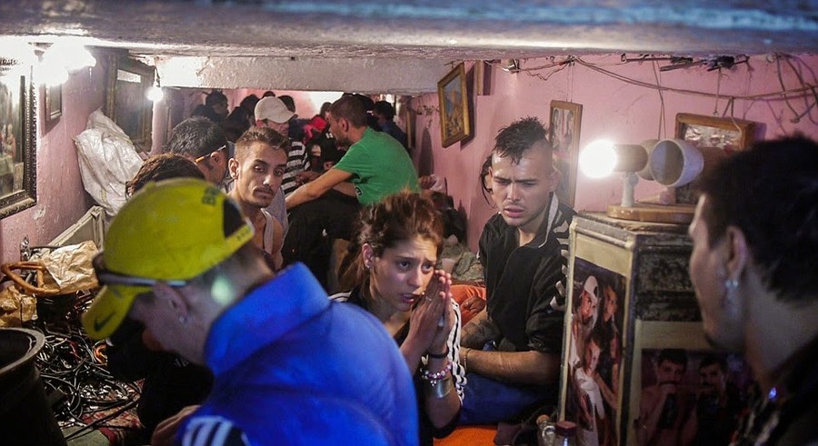 Фотография: 9 современных общин со всего мира, которые живут под землей №2 - BigPicture.ru