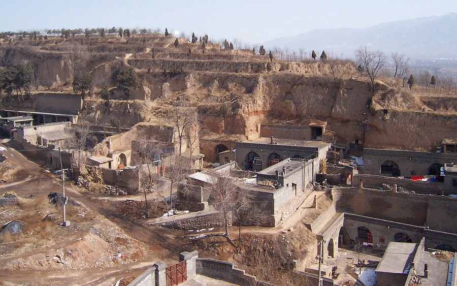 Фотография: 9 современных общин со всего мира, которые живут под землей №5 - BigPicture.ru