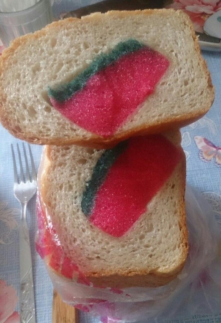 18 человек, которым везение вместо улыбки показало кукиш с маслом