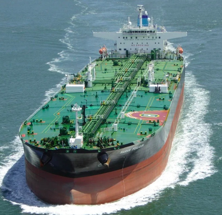 17 случаев, когда люди сморозили такое, что у окружающих брови на лоб полезли, да там и остались