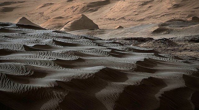 Дюны Бангольда на Марсе, снятые марсоходом Curiosity Дюны Бангольда на Марсе, снятые марсоходом Curiosity