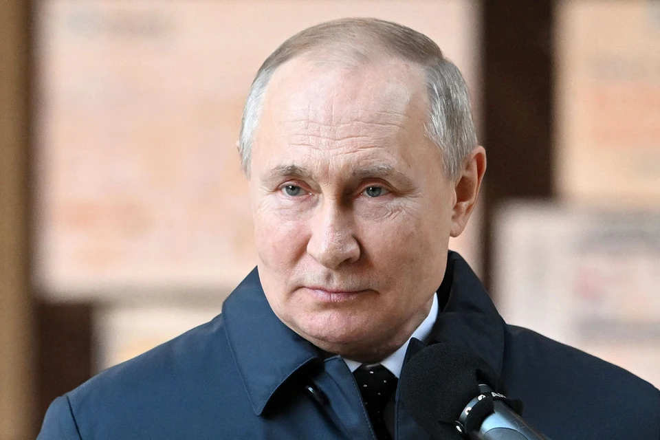 Владимир Путин приказал из-за угроз Запада перевести силы сдерживания в особый режим боевого дежурства.