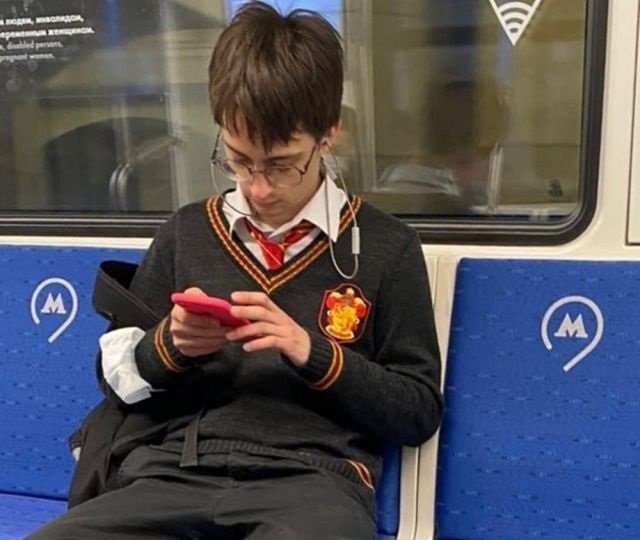 Странные пассажиры в метро