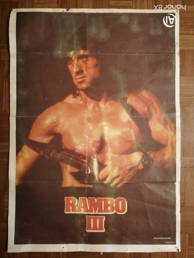 Старые плакаты с любимыми героями боевиков