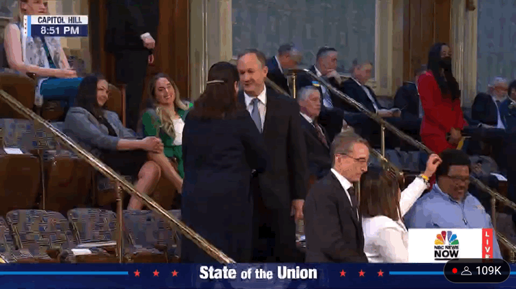 Интересные гифки 4 марта 2022 года