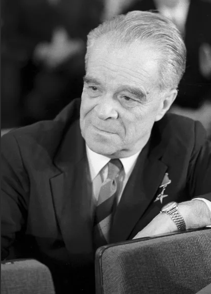 М.С.Донской (1901-1981) - кинорежиссёр, сценарист и педагог. Народный артист СССР. Герой Социалистического Труда. Лауреат трёх Сталинских и Государственной премии СССР. Фото из открытого доступа.