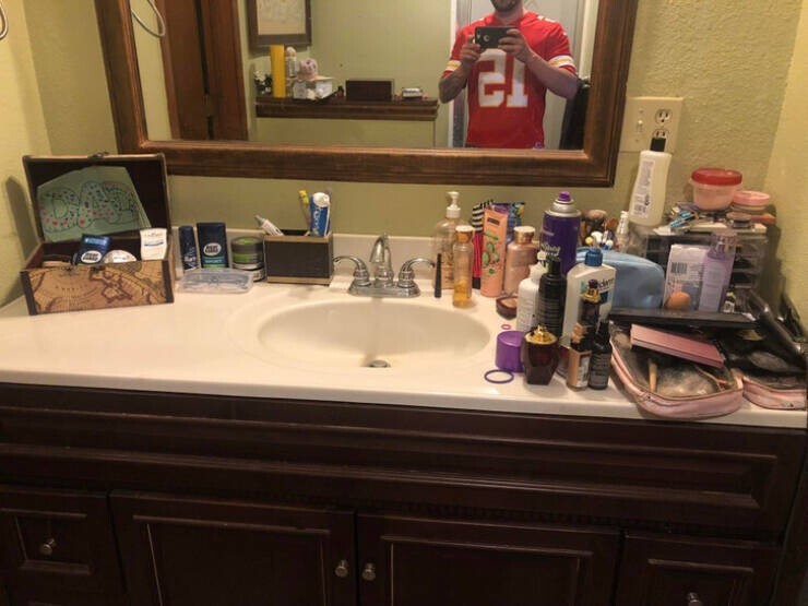 &quot;Ко мне вчера переехала подружка&quot;