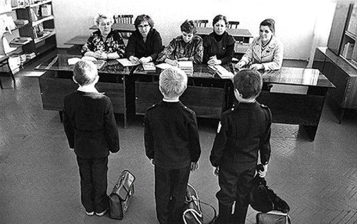 “Мы так росли и ничего”: 9 минусов воспитания в СССР “Мы так росли и ничего”: 9 минусов воспитания в СССР