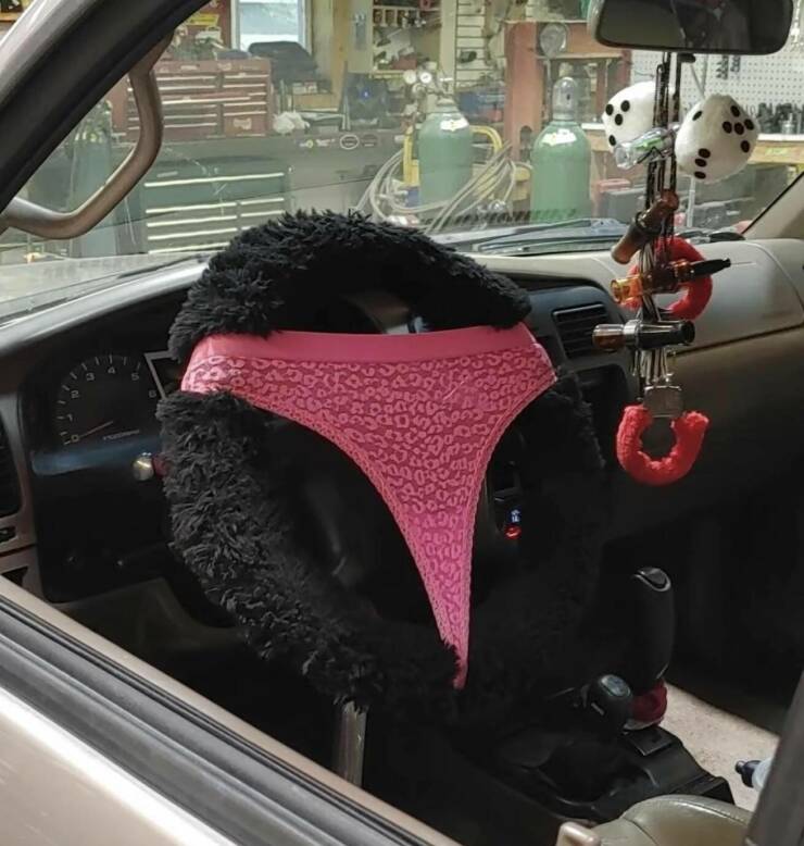 Смешные картинки 25 мая 2022 года