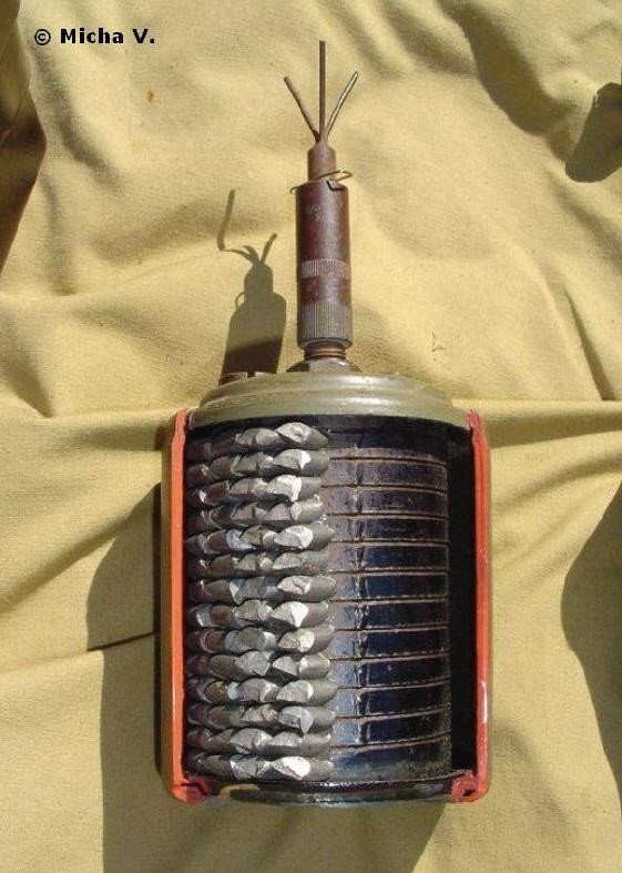 22 опасных разреза: подборка оружия в необычном ракурсе 22 опасных разреза: подборка оружия в необычном ракурсе