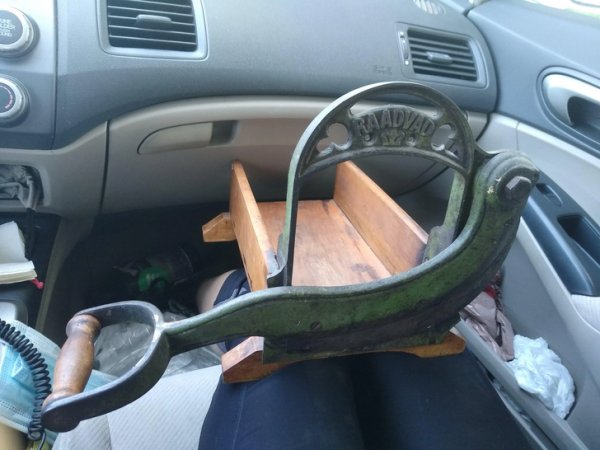 Подборка непривычных кухонных приспособлений из прошлого Подборка непривычных кухонных приспособлений из прошлого